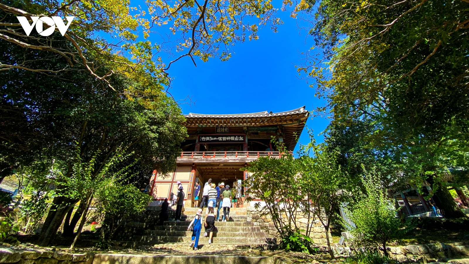 Tour xuất ngoại đắt hàng dịp Tết Nguyên Đán