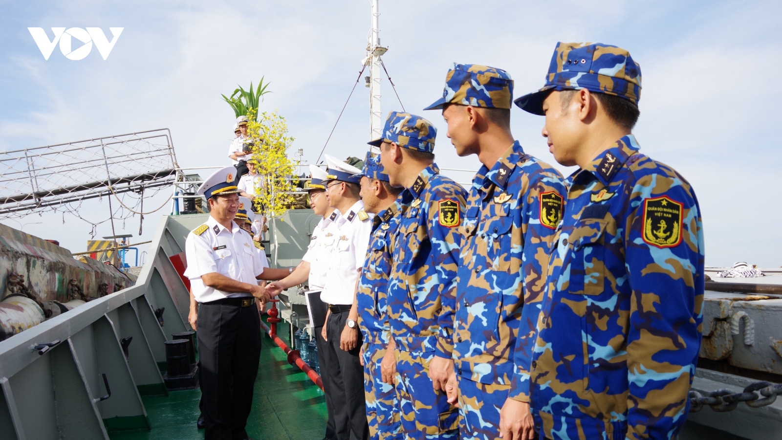 Hải đoàn 129 đưa mùa xuân đến sớm tại Quần đảo Trường Sa