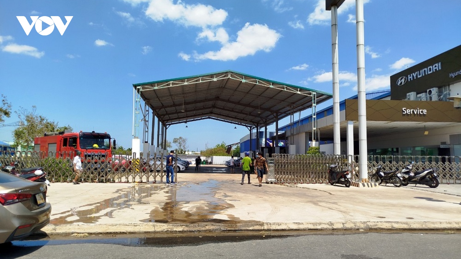 Khống chế kịp thời vụ cháy đại lý ô tô