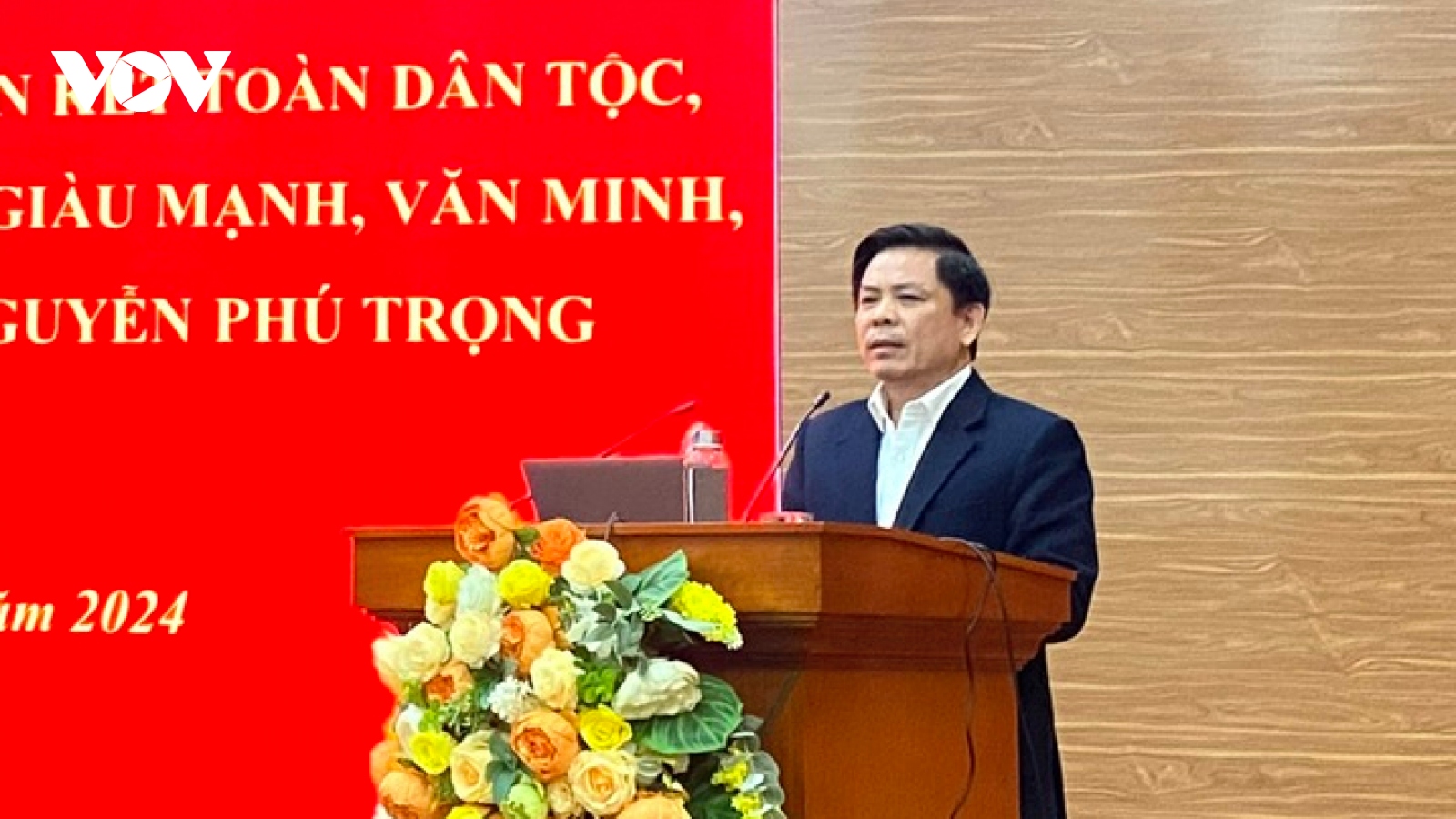 "Vận dụng chỉ đạo của Tổng Bí thư trong hai cuốn sách vào công việc hàng ngày"