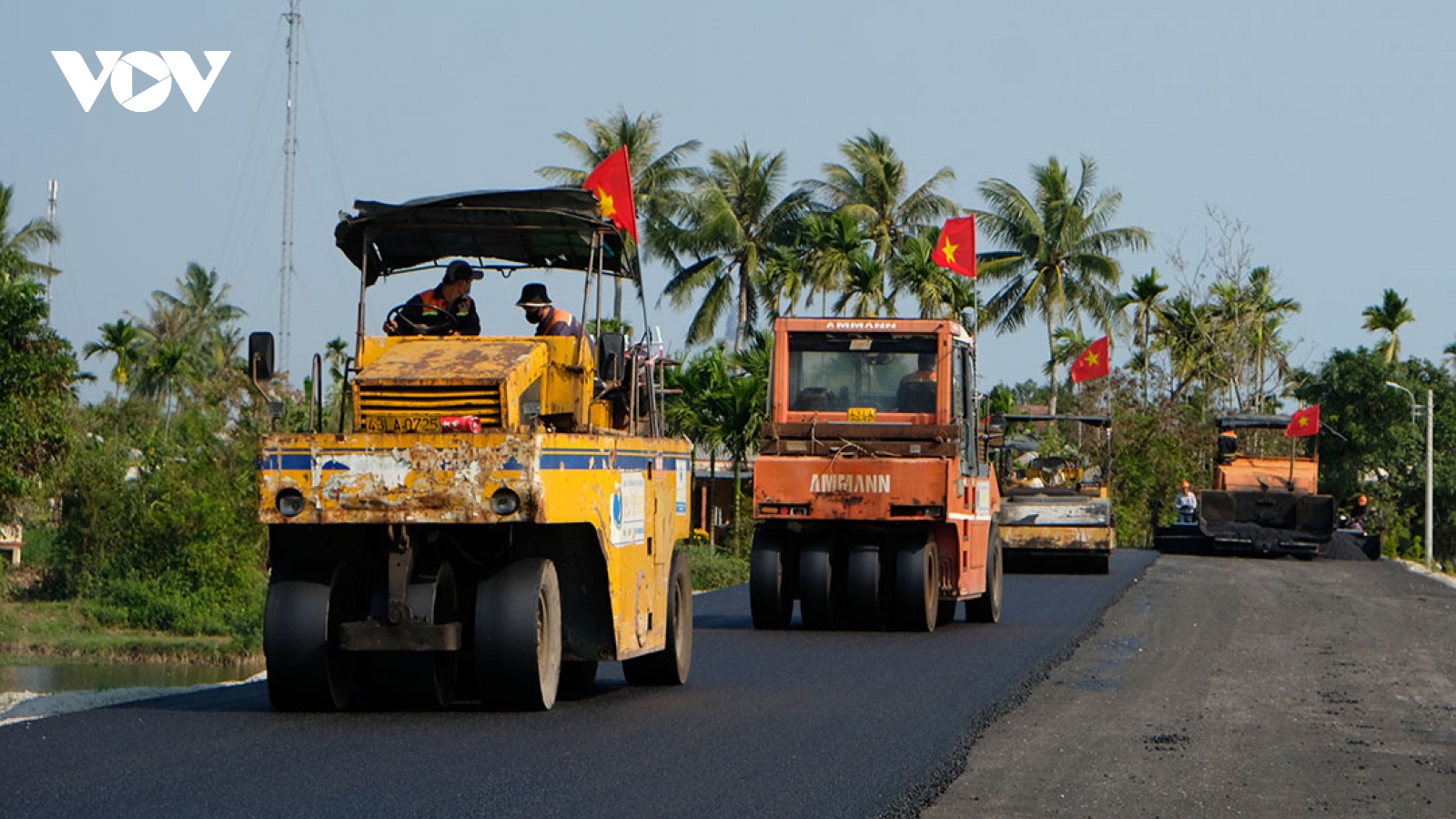 Tăng tốc thi công các công trình hạ tầng giao thông trọng điểm