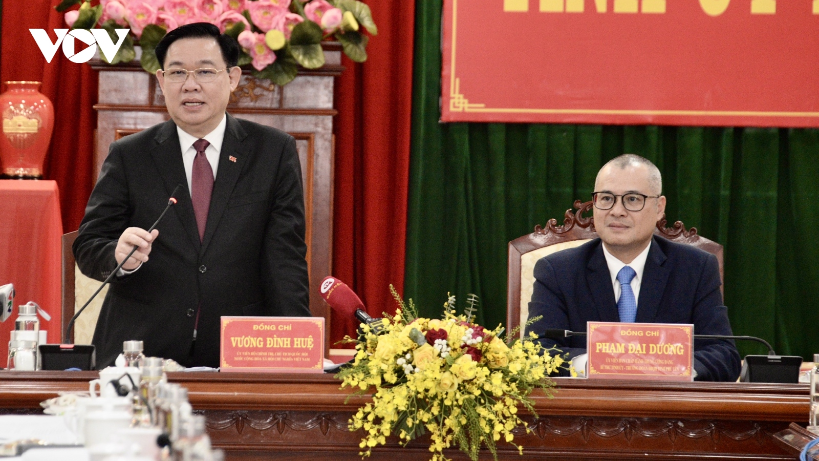 Chủ tịch Quốc hội Vương Đình Huệ làm việc với lãnh đạo Tỉnh ủy Phú Yên