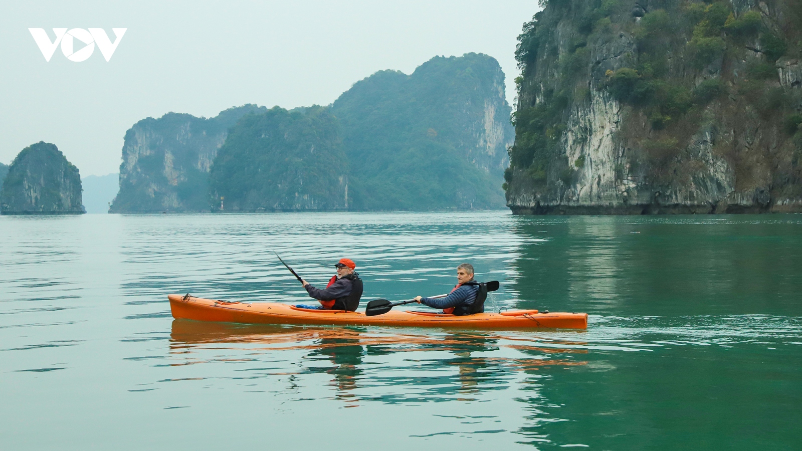 Chủ tịch tỉnh Quảng Ninh: “Đưa các bãi tắm vịnh Hạ Long thành sản phẩm du lịch”