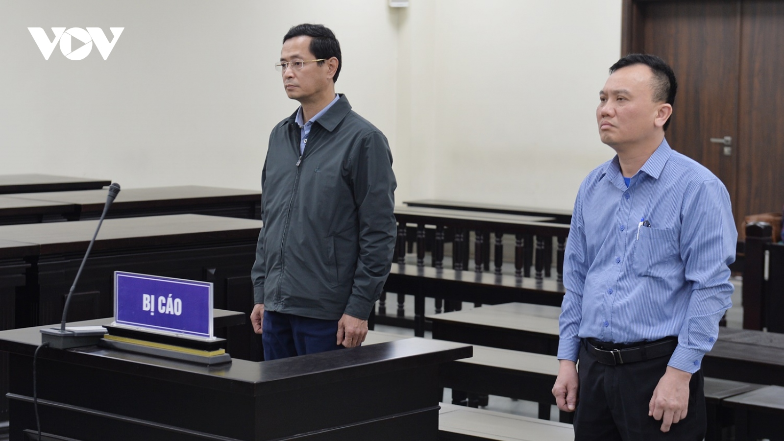 Cựu Giám đốc CDC Hà Nội Trương Quang Việt bị tuyên 36 tháng tù treo