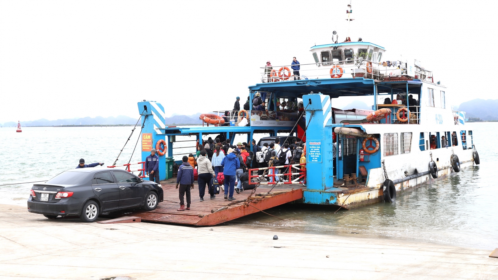 Hải Phòng có bến phà mới ra đảo Cát Bà, kỳ vọng giảm ùn tắc vào mùa du lịch