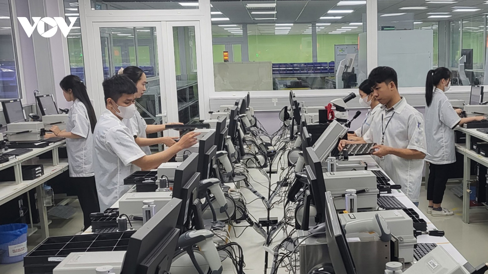 Hơn 10.000 công nhân Bình Dương làm việc trong 2 ngày nghỉ lễ để kịp đơn hàng