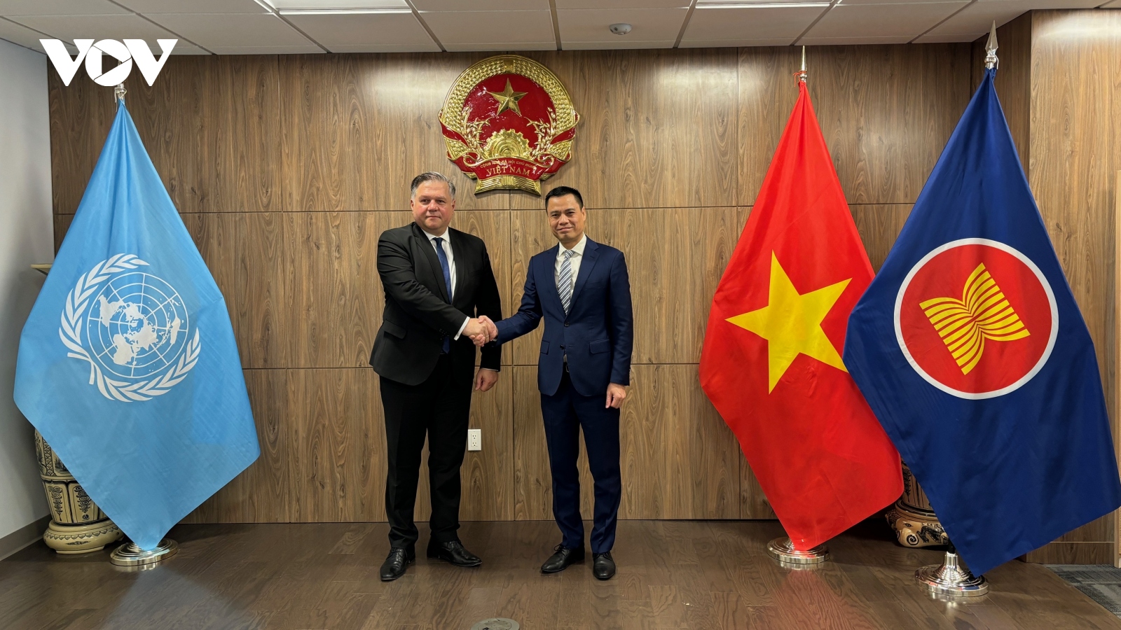 Đại sứ Đặng Hoàng Giang tiếp Thứ trưởng Ngoại giao Bosnia & Herzegovina