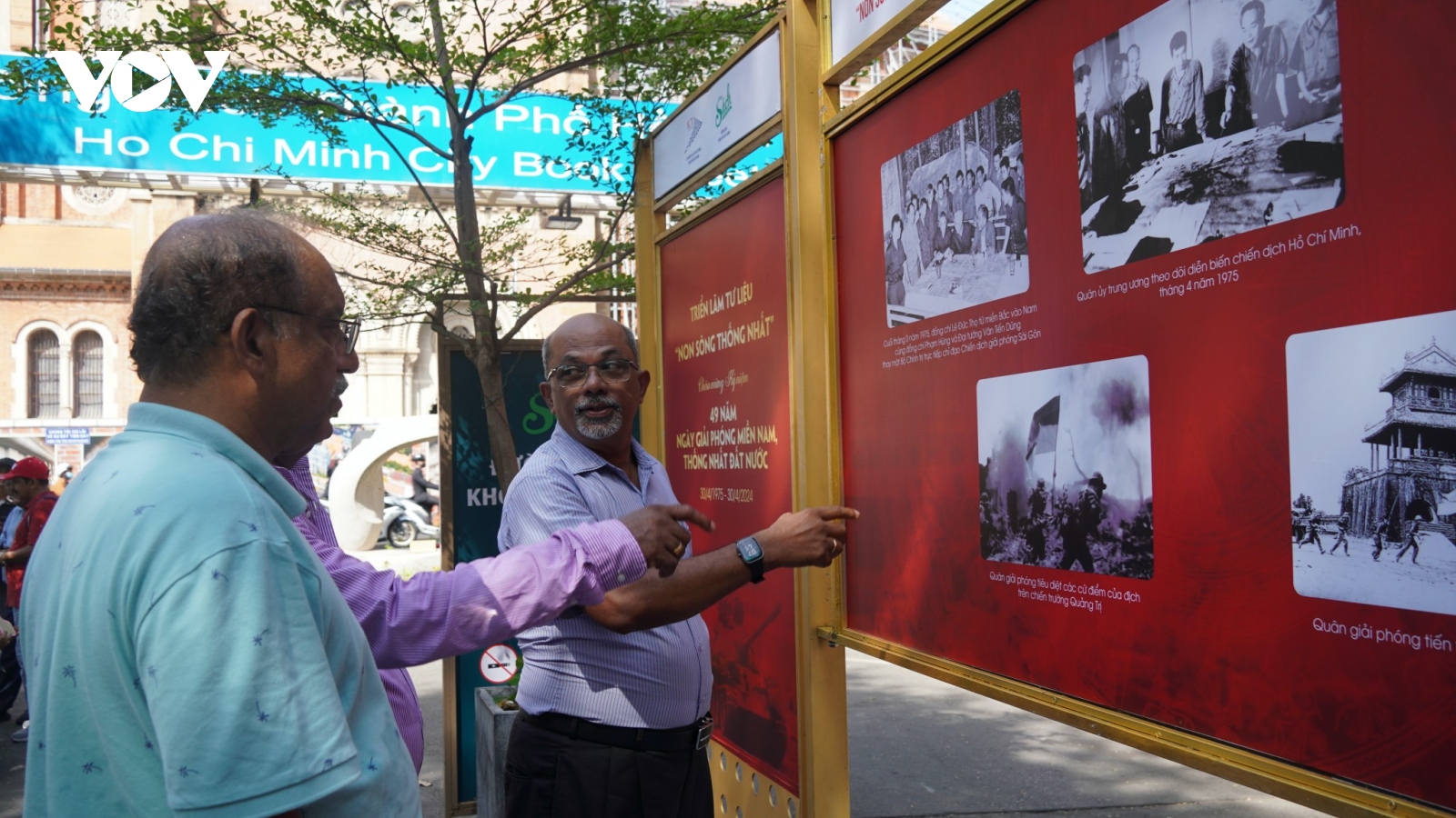 Trưng bày tư liệu Ngày hội Non sông thống nhất tại TP.HCM