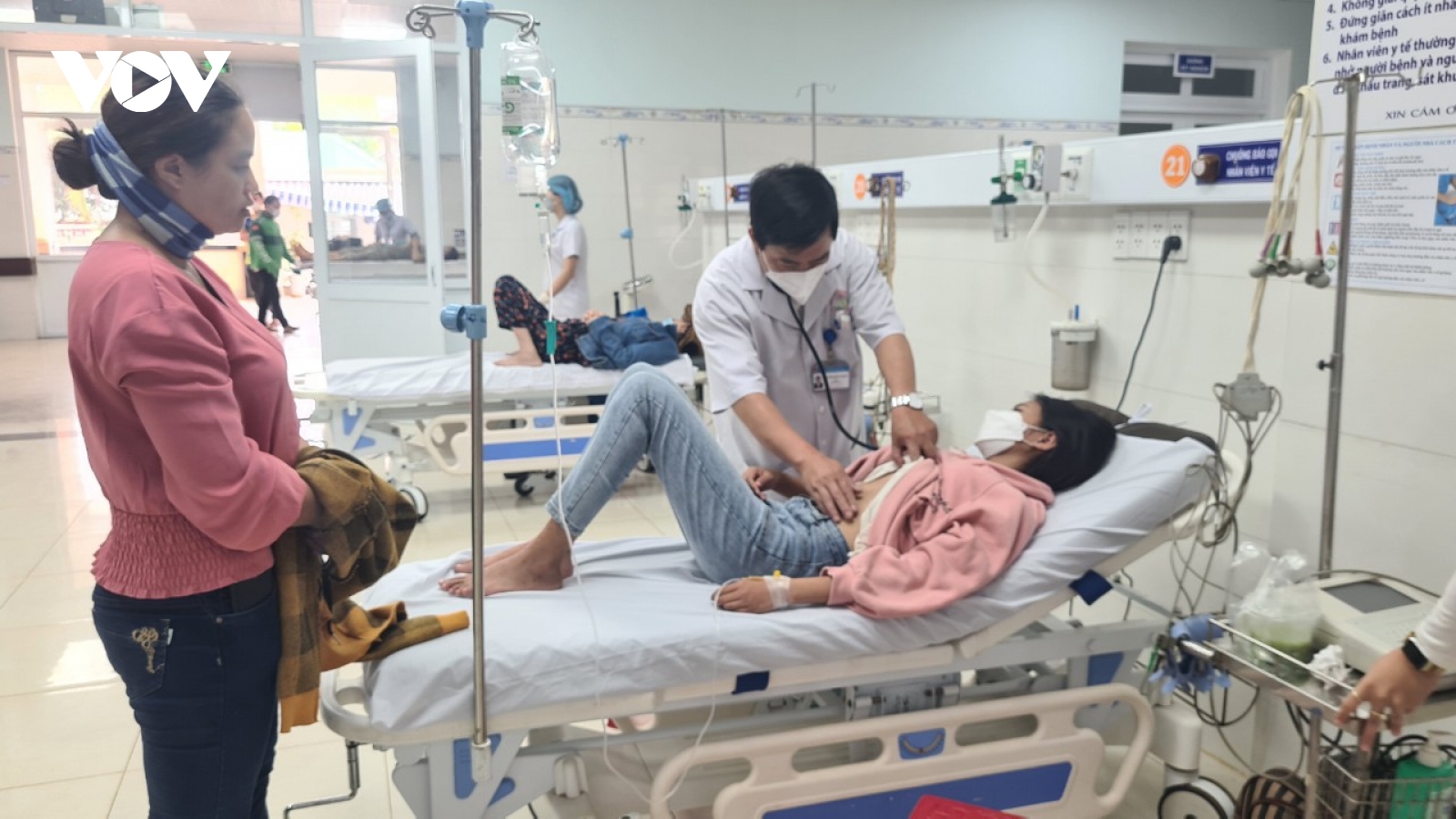 Nhiều bất cập trong thanh toán chi phí khám chữa bệnh bảo hiểm y tế tại Gia Lai