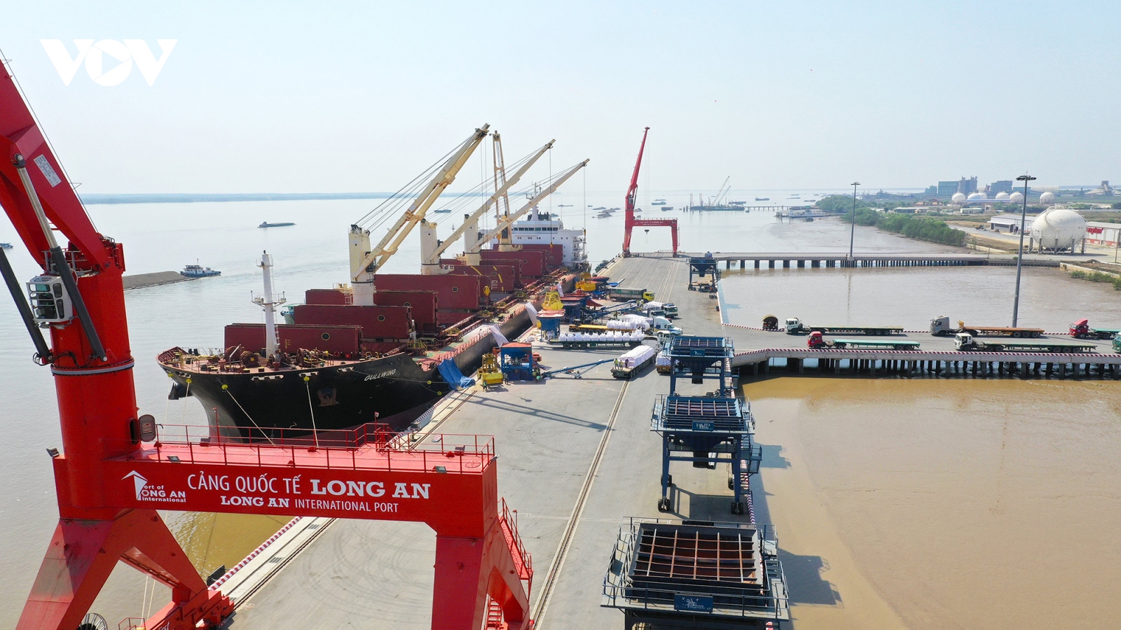 Việt Nam xuất siêu 8,01 tỷ USD trong 5 tháng đầu năm