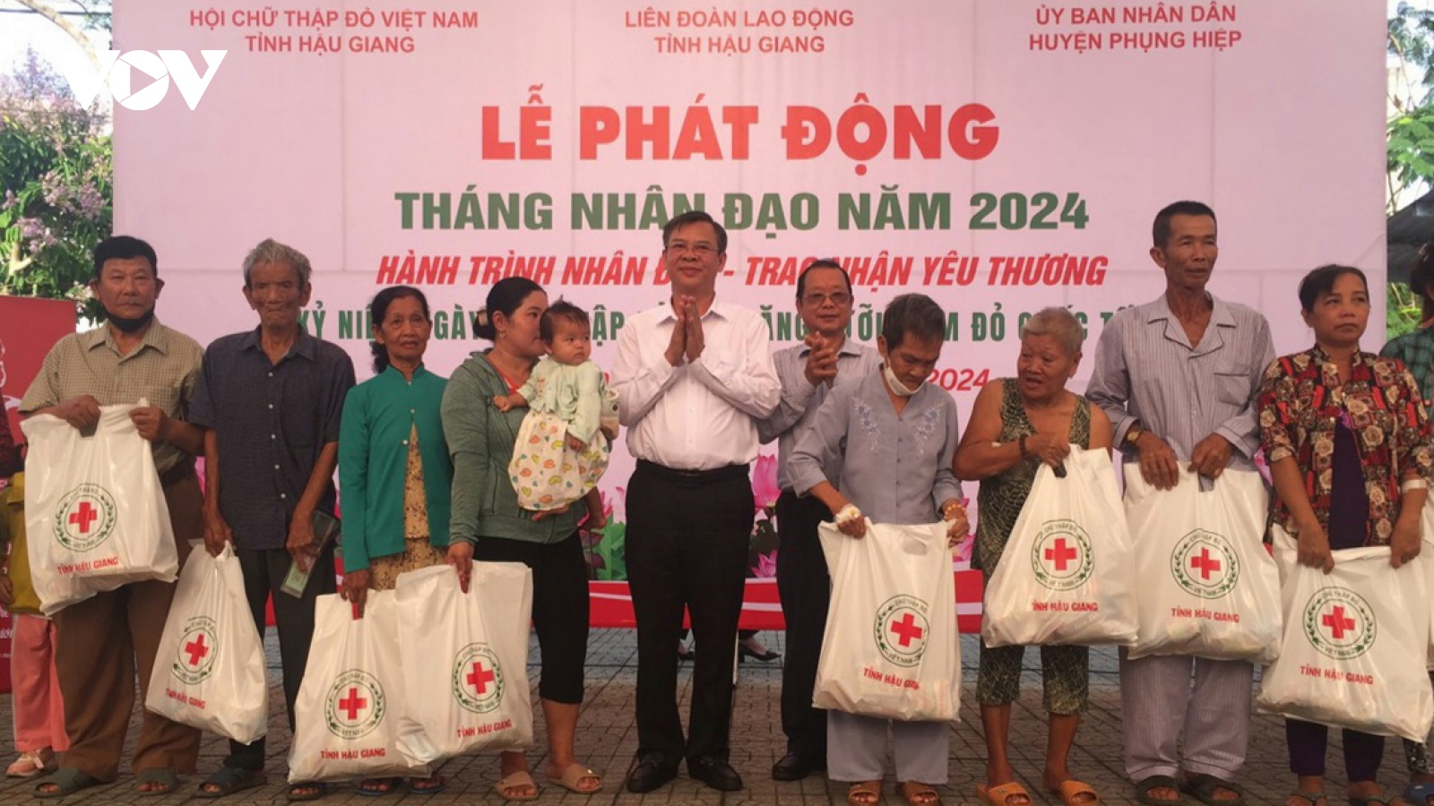 Vận động hơn 114 tỷ đồng để chăm lo cho hơn 187.000 lượt người nghèo