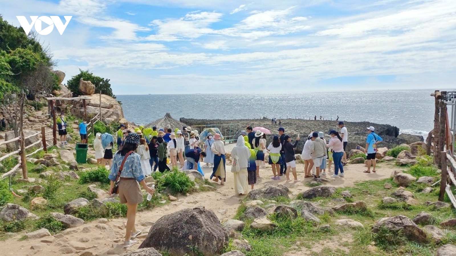 Cao tốc thông xe, lượng du khách về Ninh Thuận tăng hơn 66% trong dịp lễ