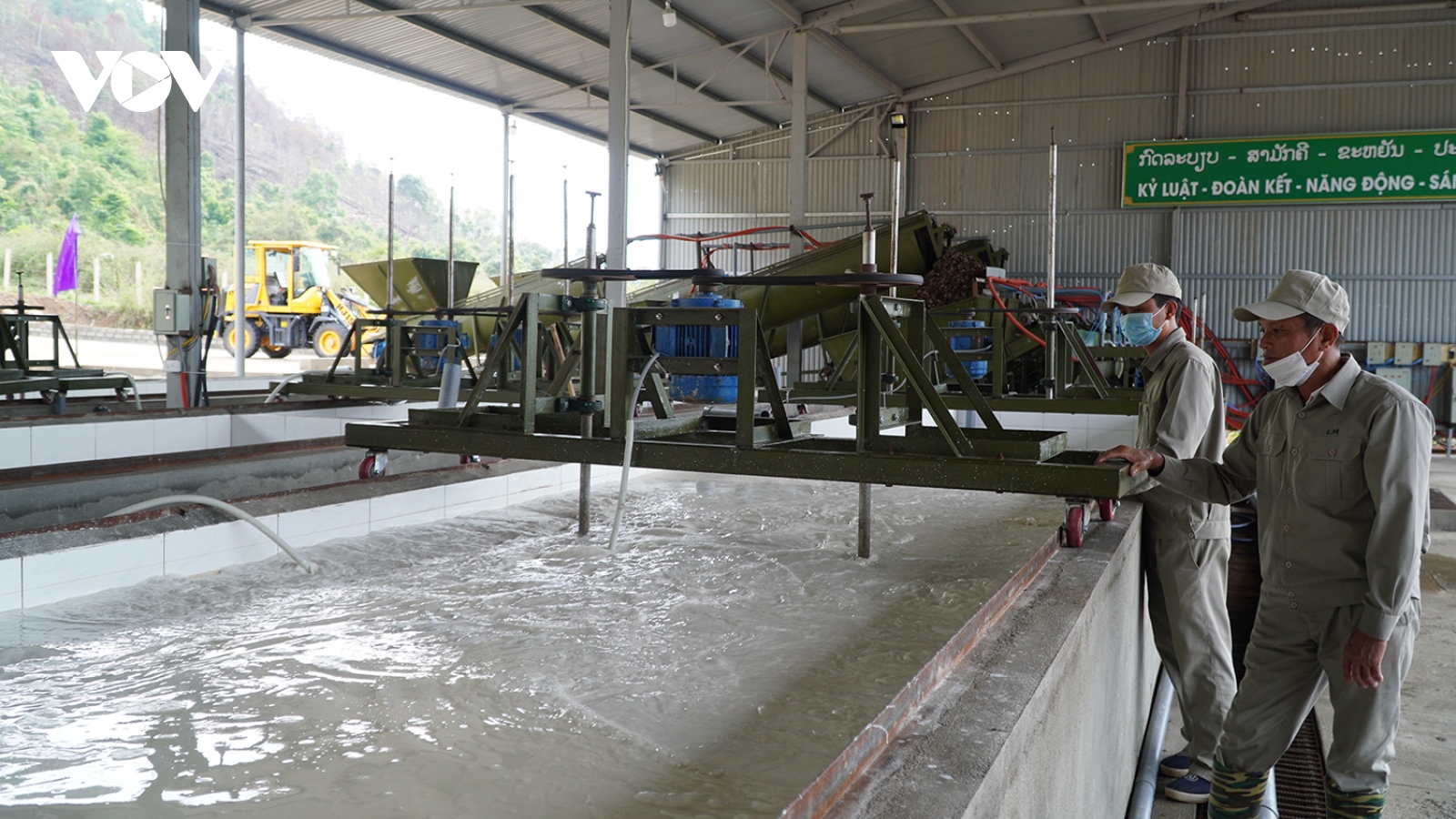 Lào đề xuất các giải pháp quản lý giá hàng hoá và tăng nguồn thu tiền tệ