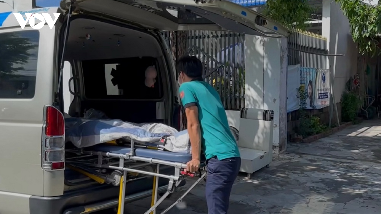 Nam lễ tân một khách sạn ở Bình Thuận tử vong trên ghế xếp