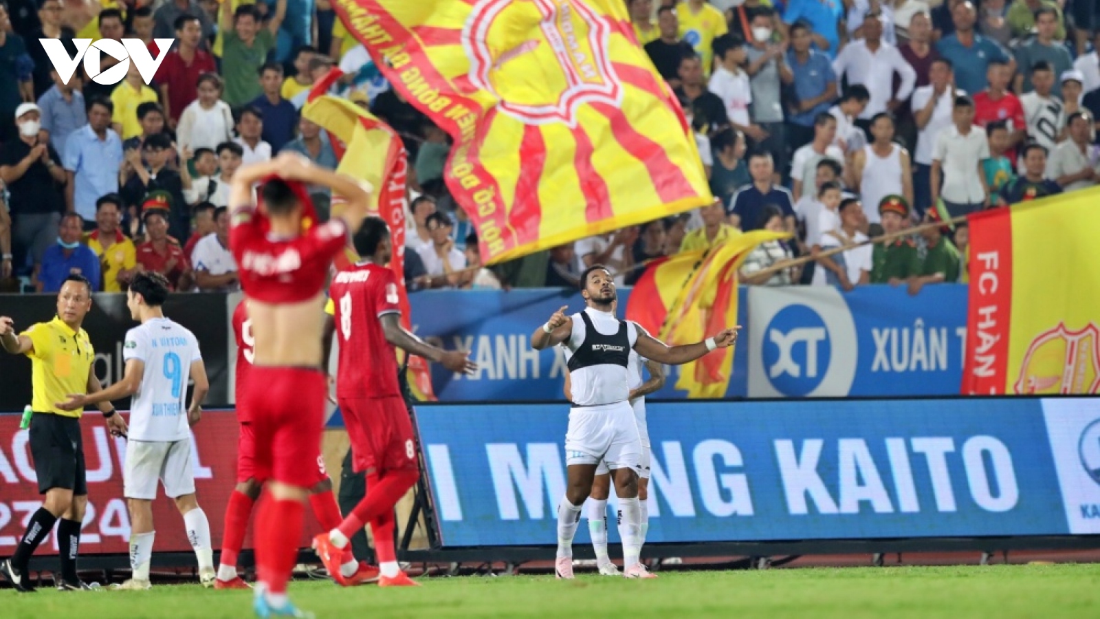 CAHN với Nam Định và HAGL cùng thắng, Hà Nội FC thua đậm