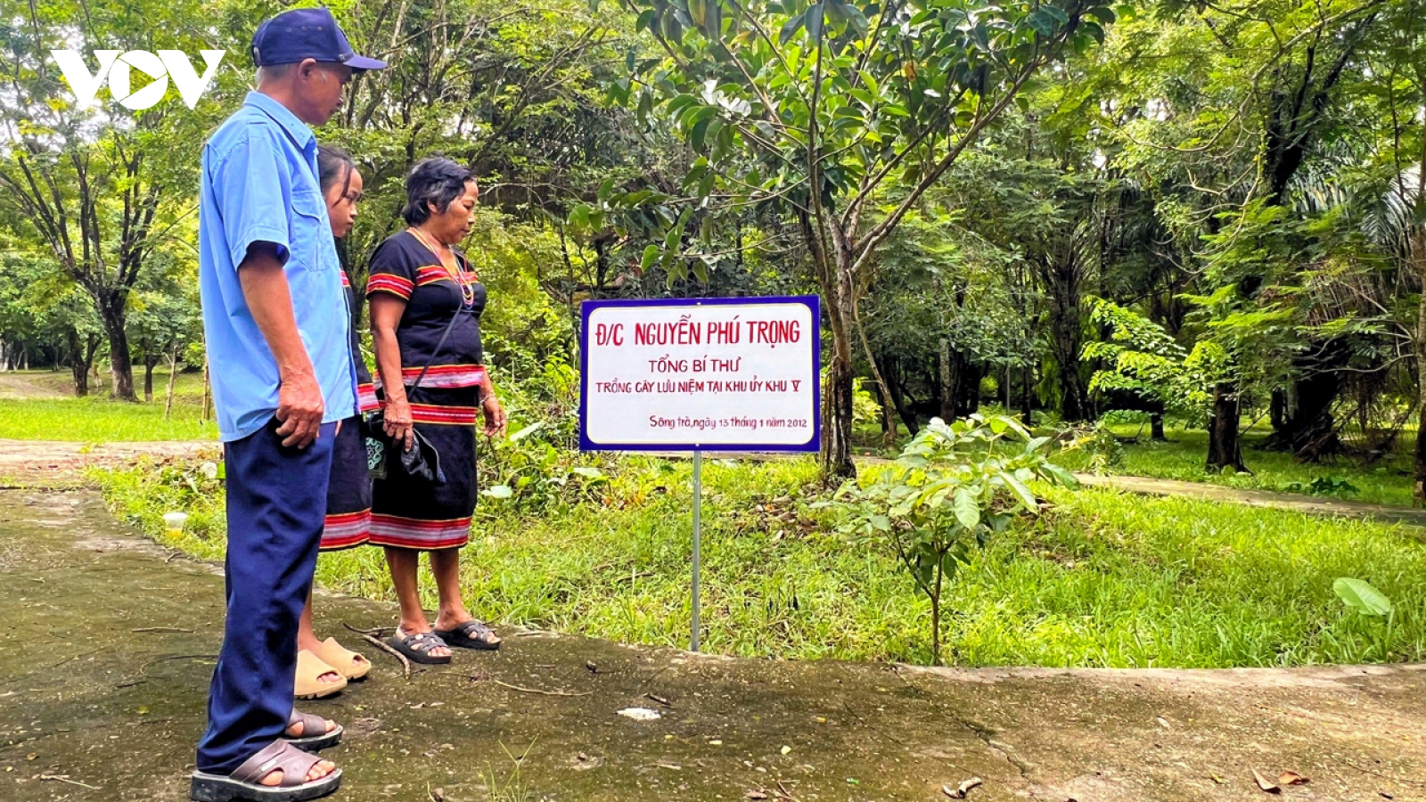 Người dân Khu 5 nhớ mãi nụ cười hiền từ của Tổng Bí thư Nguyễn Phú Trọng