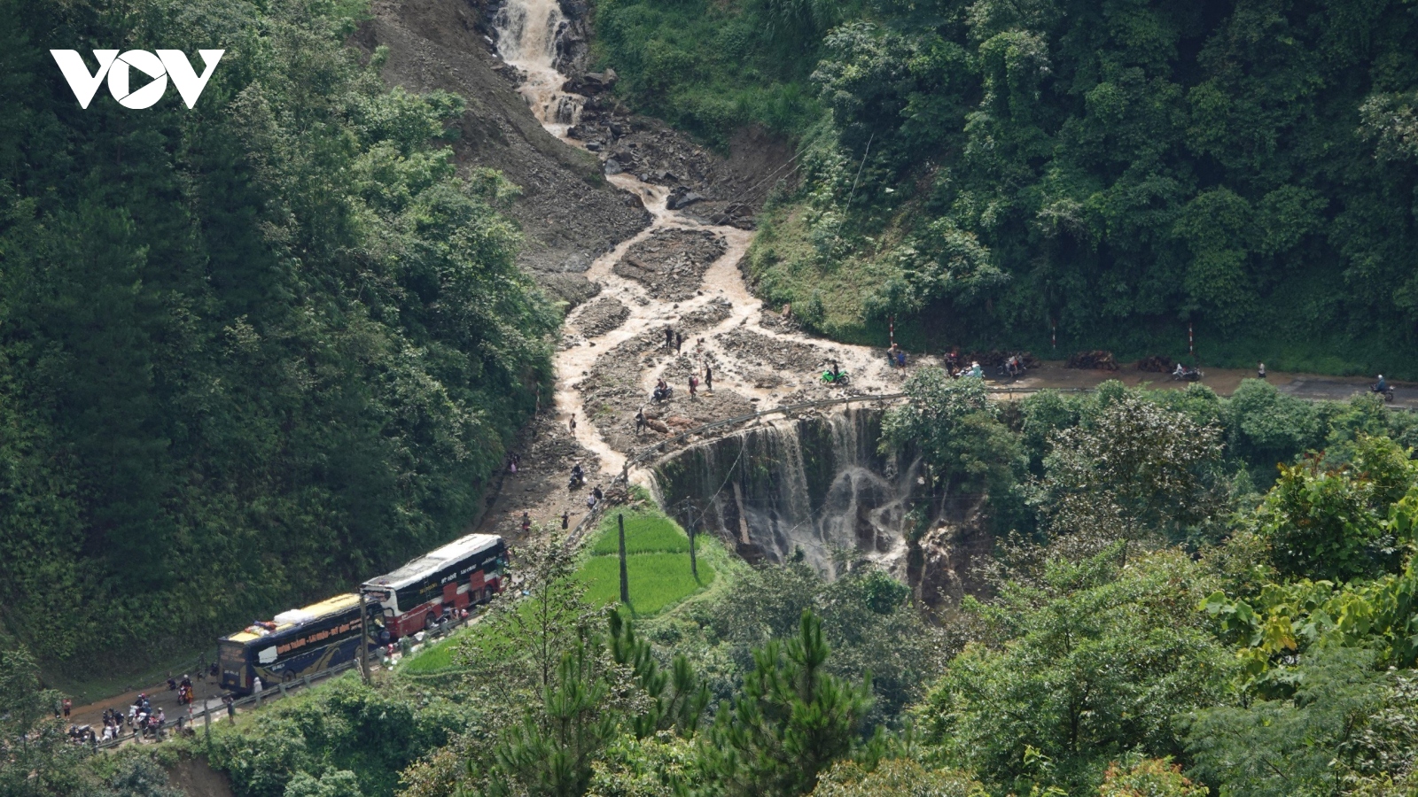 Thông quốc lộ 32, Mù Cang Chải tập trung khắc phục hậu quả thiên tai