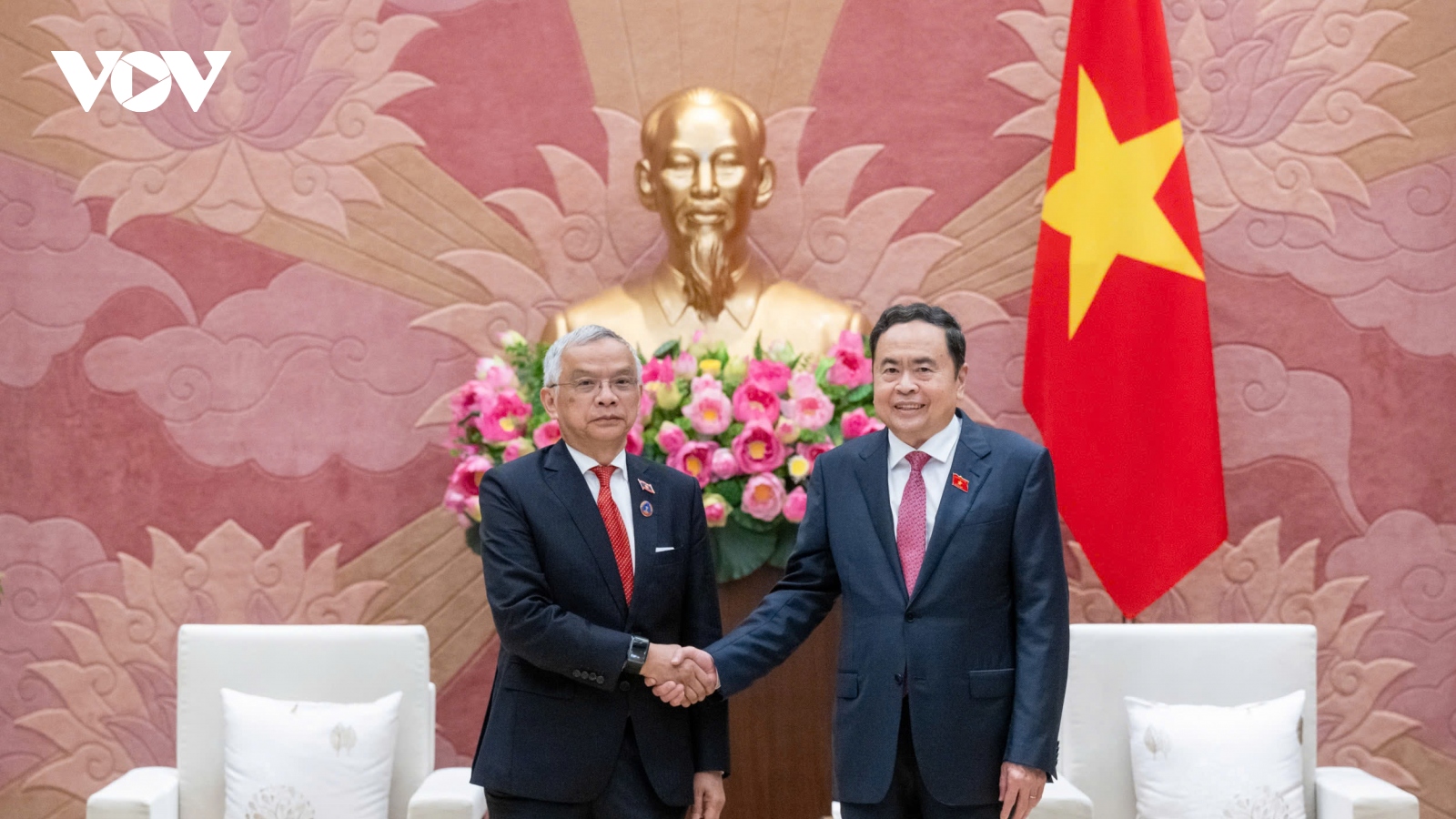 Chủ tịch Quốc hội Trần Thanh Mẫn tiếp Phó Chủ tịch Quốc hội Lào