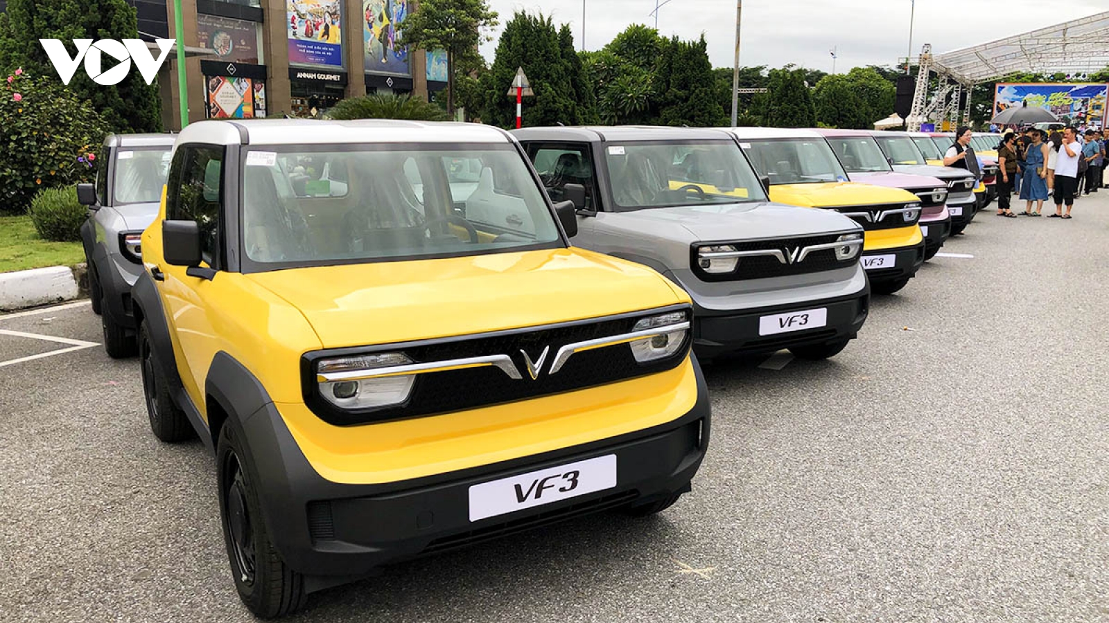 VinFast bán ra hơn 67.000 xe ô tô điện