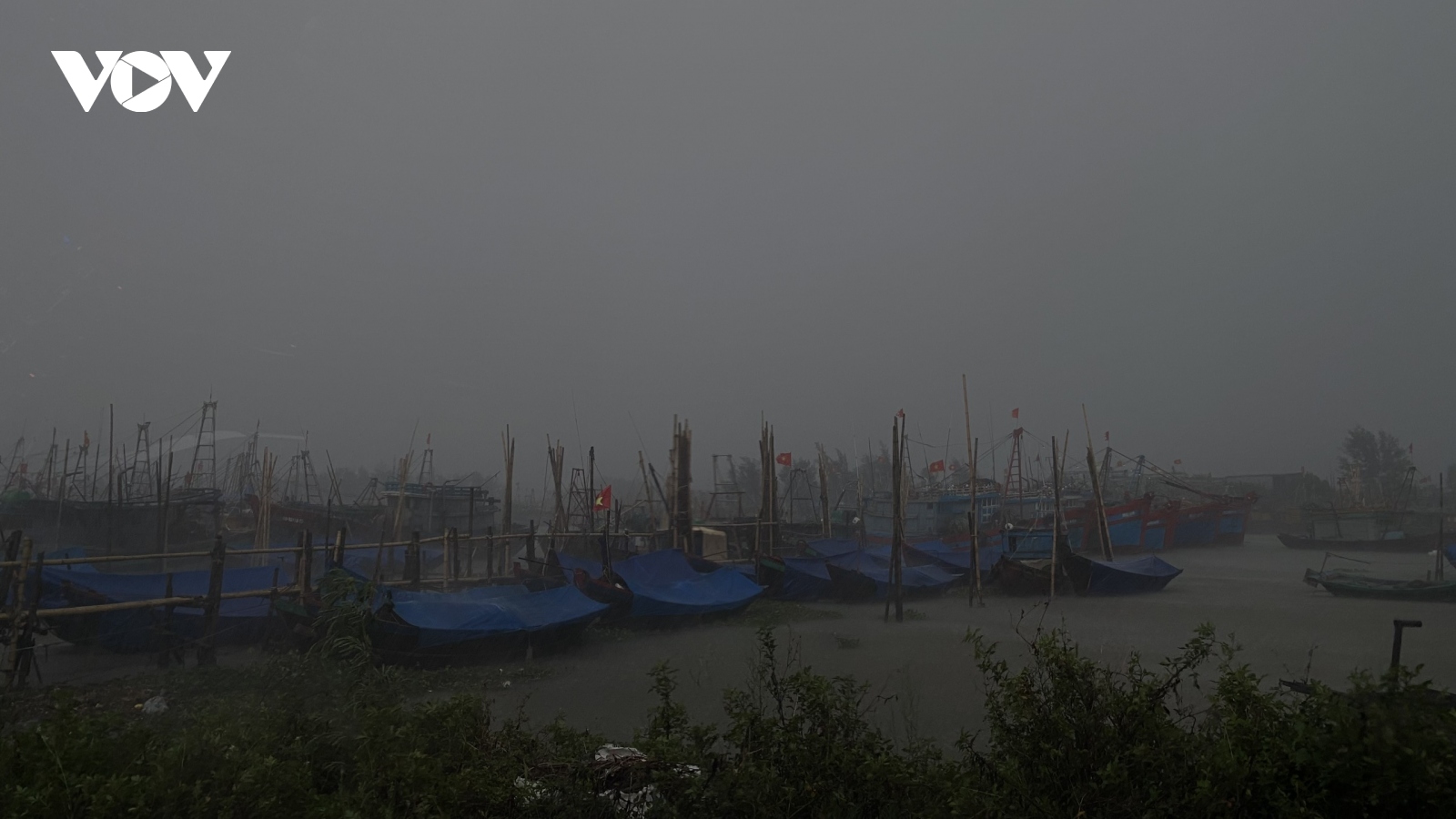 Siêu bão Yagi giảm cấp, có xu hướng hơi nhích lên trên