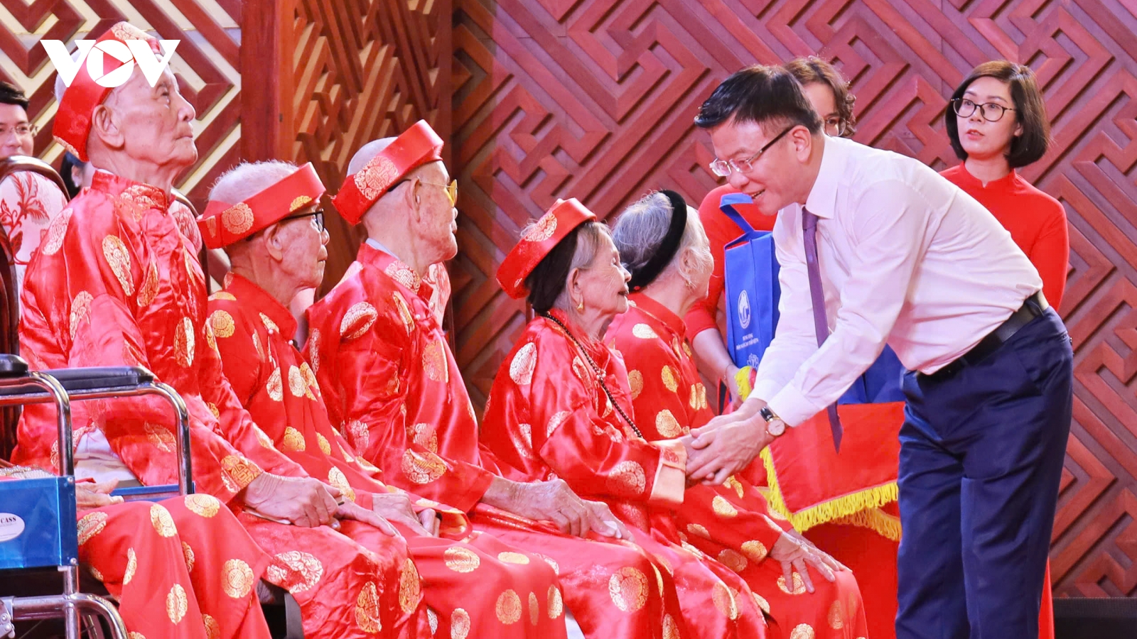 Phát động Tháng hành động vì người cao tuổi Việt Nam 2024