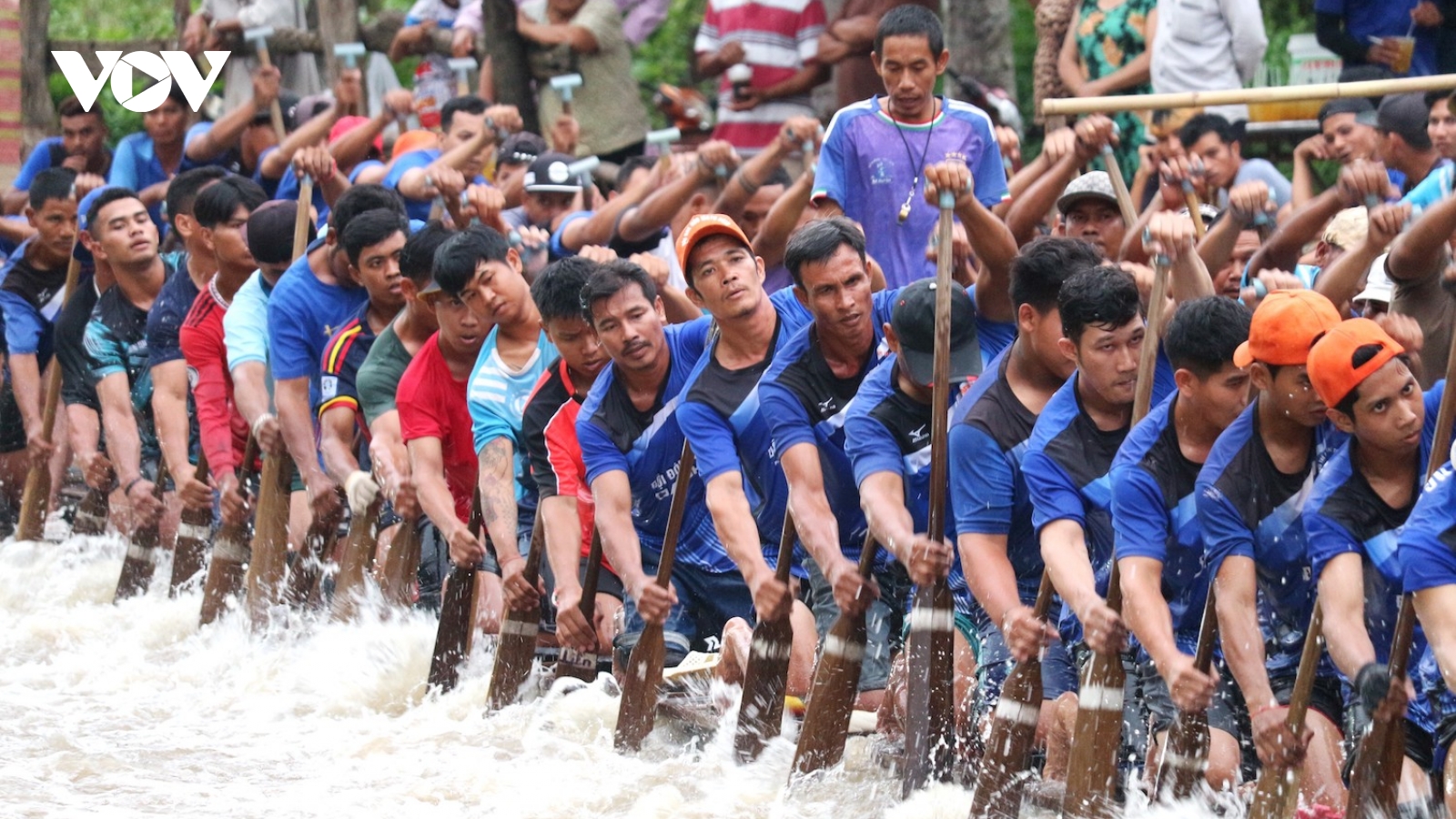 Đồng bào Khmer hướng tới Lễ hội Óoc Om Bóc - đua ghe Ngo khu vực ĐBSCL năm 2024