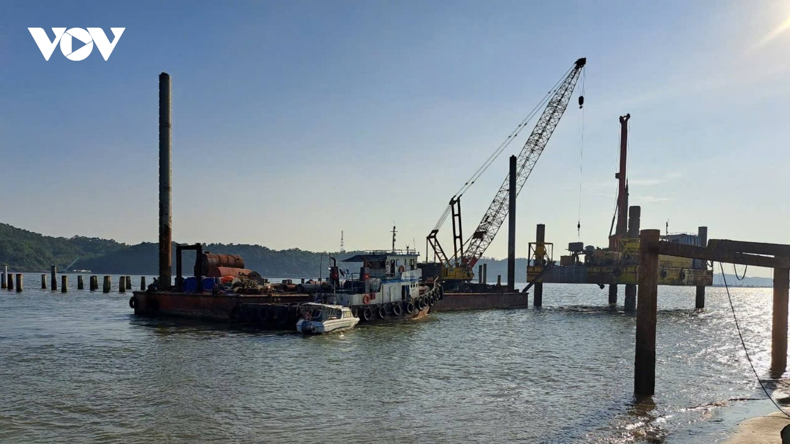 TP Móng Cái: Tháo gỡ khó khăn, đẩy nhanh tiến độ Dự án Bến cảng tổng hợp Vạn Ninh