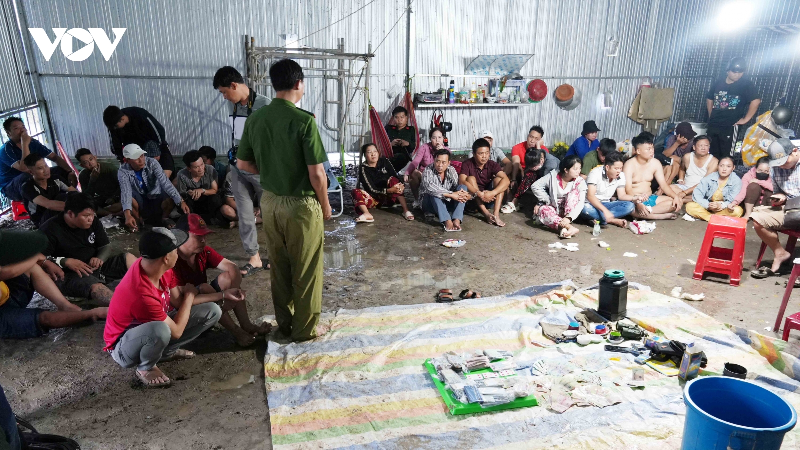 Khởi tố 14 đối tượng trong vụ án đánh bạc và tổ chức đánh bạc ở Hậu Giang