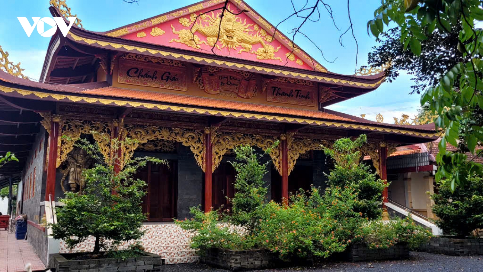 Chuyện “lùm xùm” đòi lại tiền cúng dường tại chùa Phước Quang