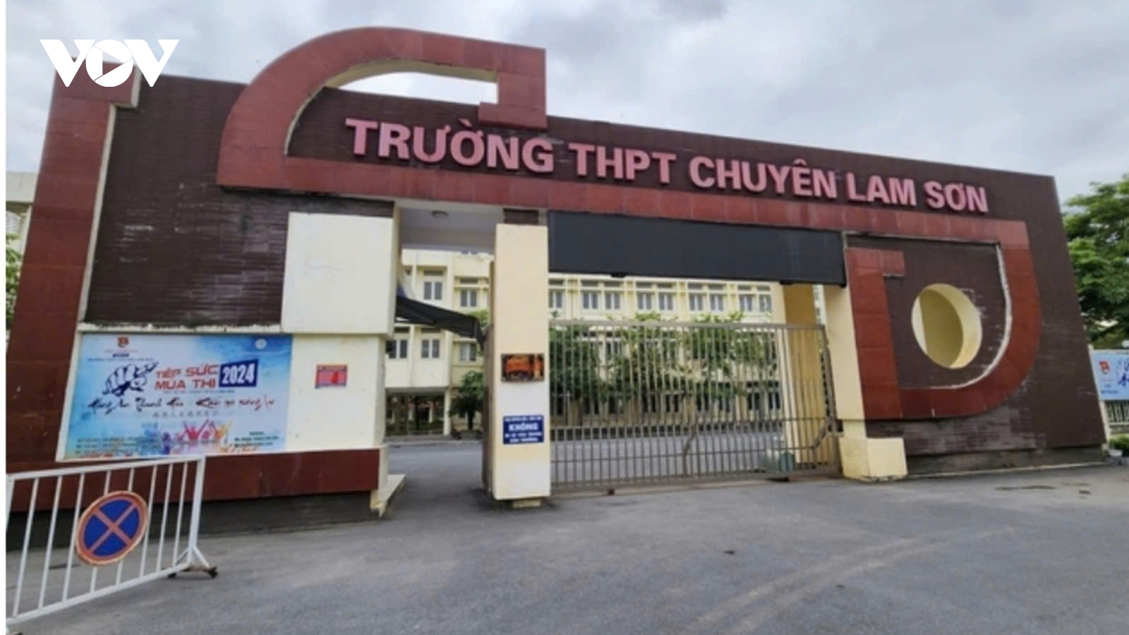 Thanh Hóa chỉ đạo kiểm tra vụ "lùm xùm" chọn đội tuyển ở trường chuyên Lam Sơn