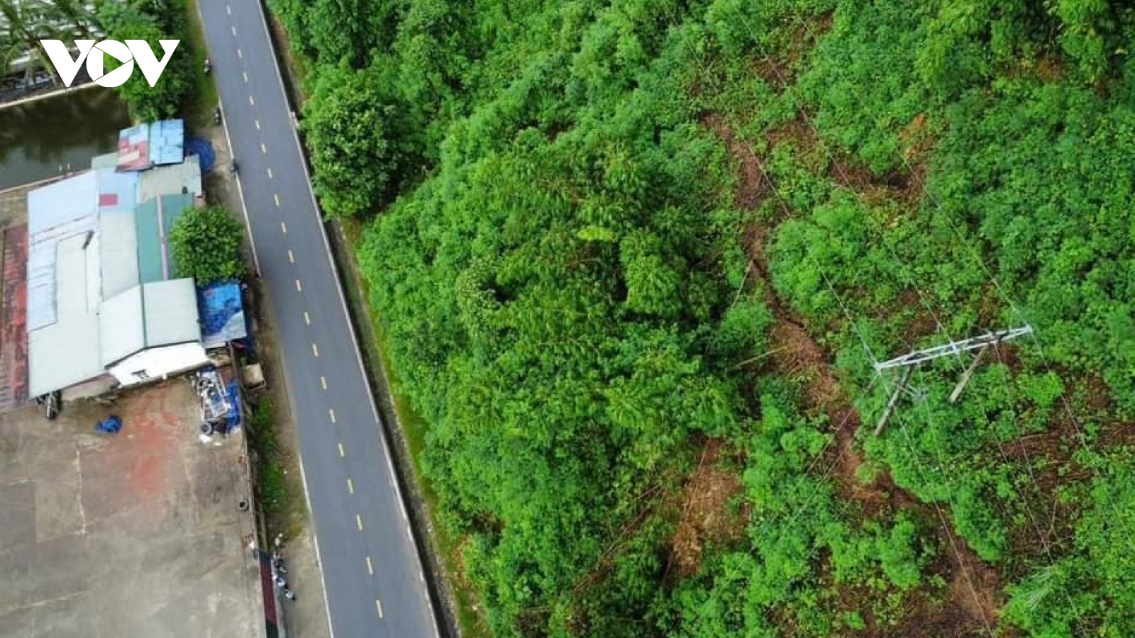 Xuất hiện vết nứt núi ở Lai Châu