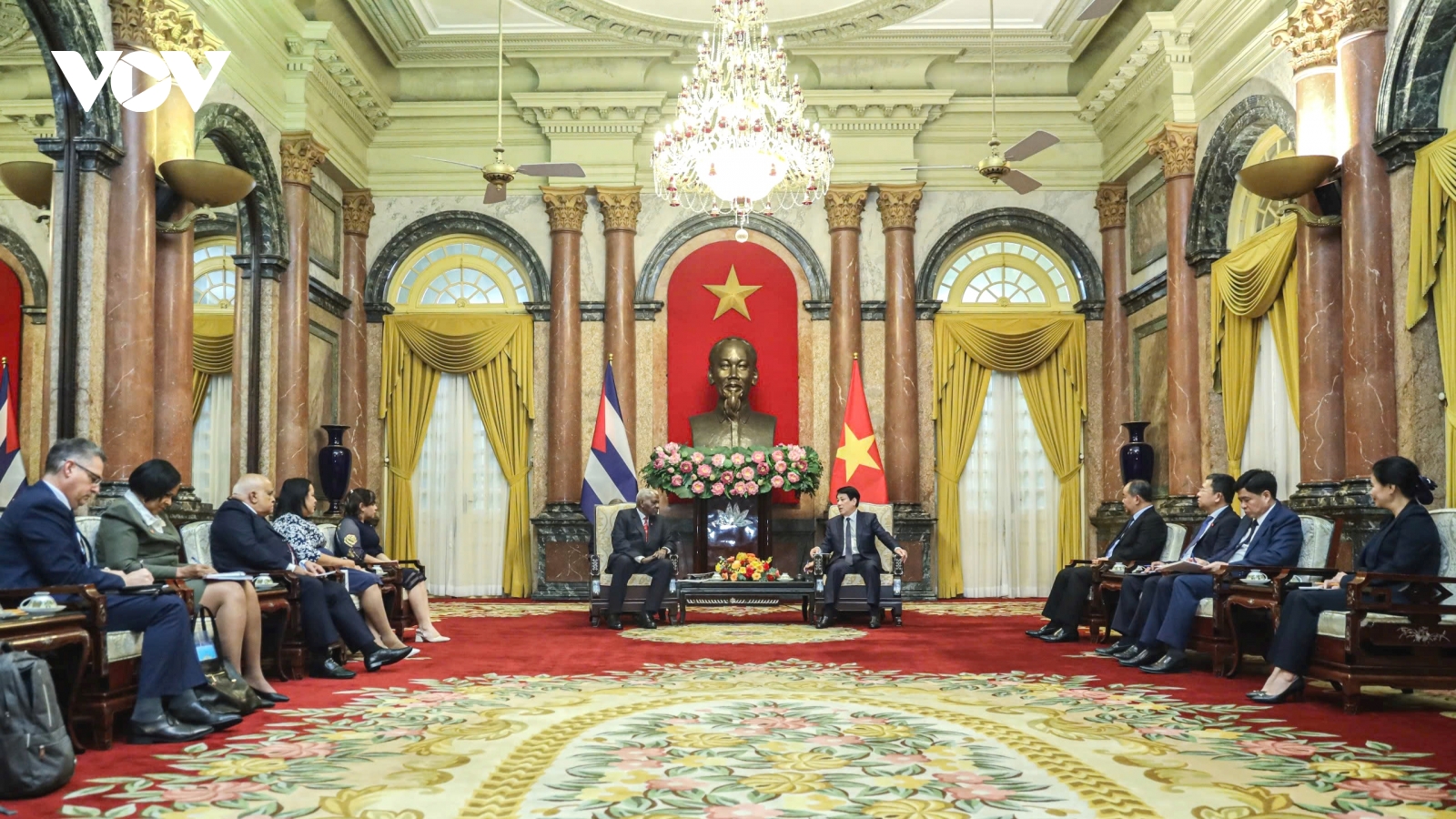 Chủ tịch nước Lương Cường hội kiến Chủ tịch Quốc hội nước Cộng hòa Cuba