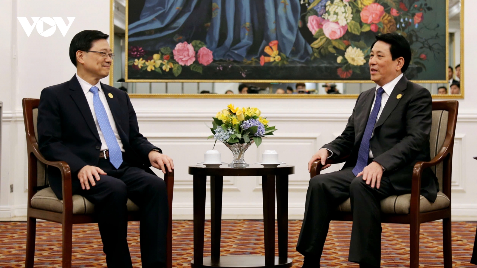 Chủ tịch nước tiếp Trưởng Khu hành chính đặc biệt Hồng Kông (Trung Quốc)