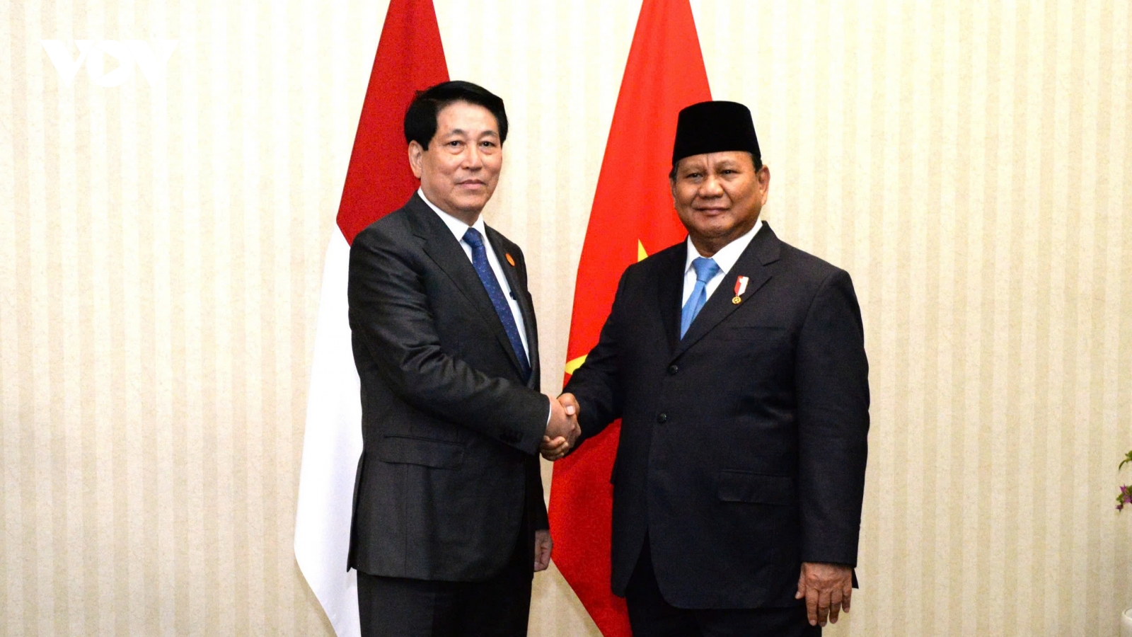 Chủ tịch nước Lương Cường gặp Tổng thống Indonesia Prabowo Subianto