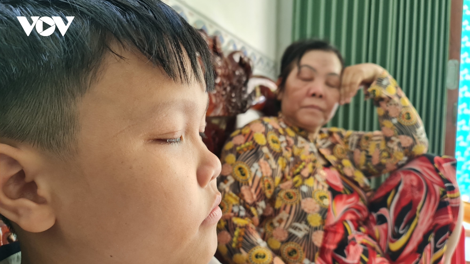 Làng quê buồn hiu, khoảng trống lòng người