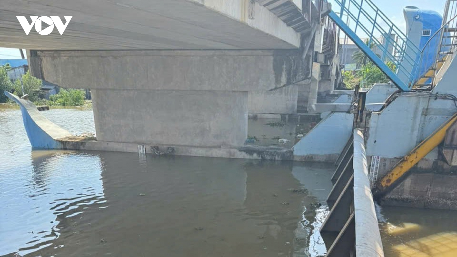 Triều cường dâng cao nhất trong 44 năm qua ở Bạc Liêu