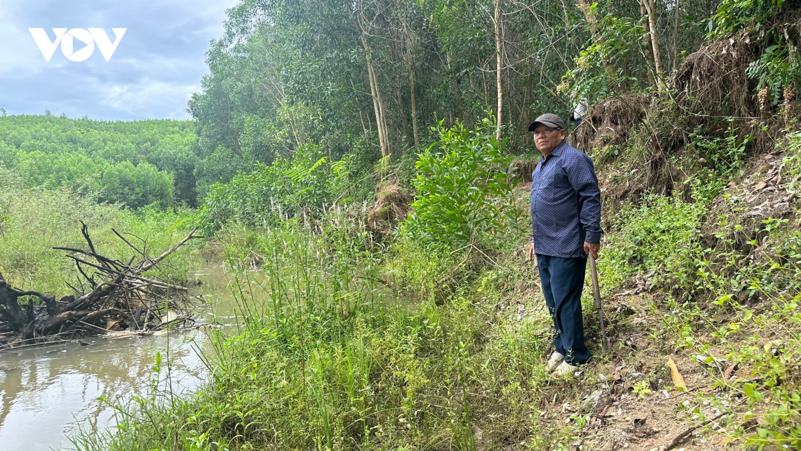 Khắc phục bồi lắng, sạt lở suối Bảy Mẫu: Cán bộ đùn đẩy, dự án “đứng bánh”