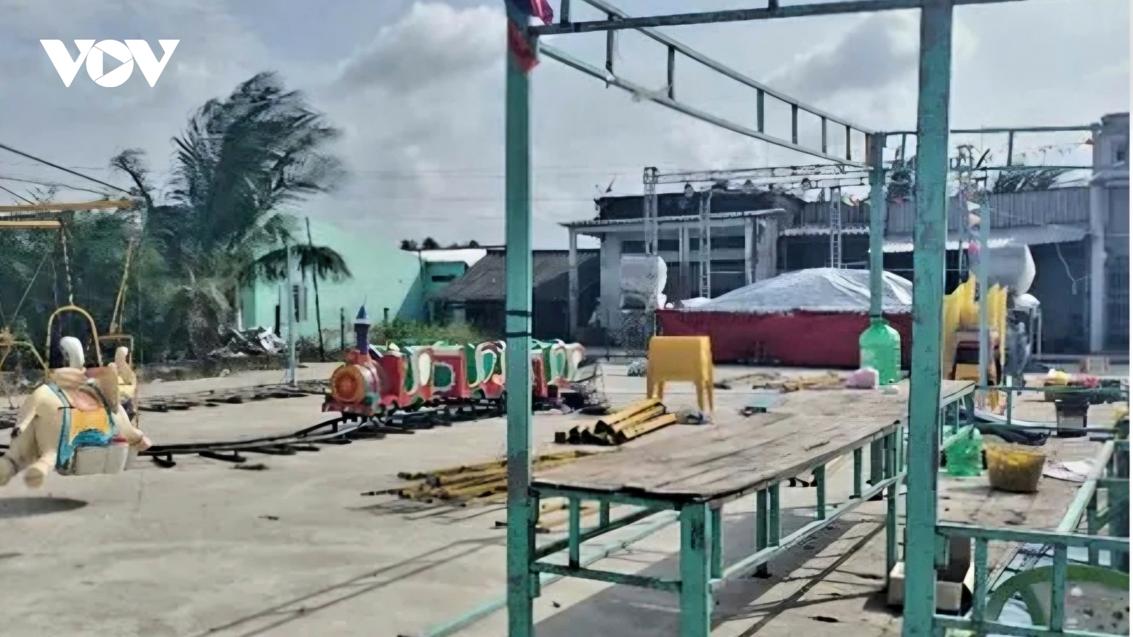 Cà Mau: Cậu bé bị điện giật tử vong ở nơi làm rạp đoàn lô tô