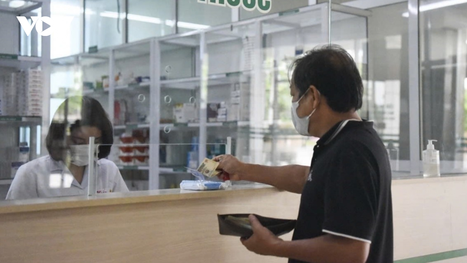 Để được thanh toán chi phí thuốc trực tiếp, bệnh nhân BHYT liệu có gặp phiền hà?