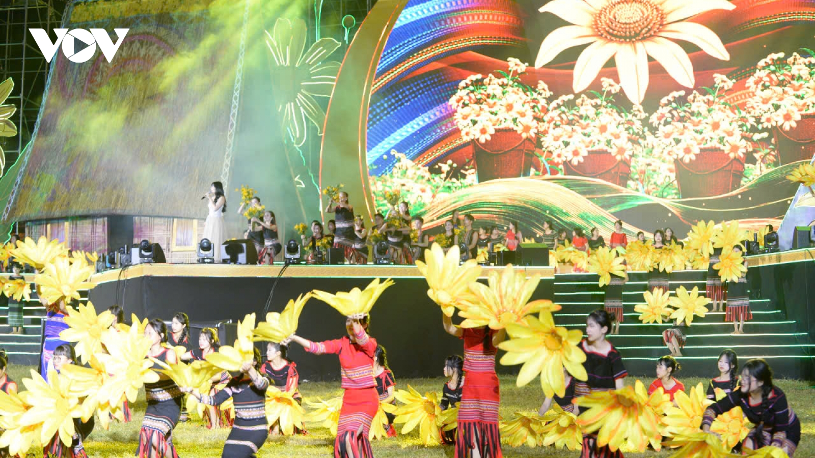Chương trình “Vũ khúc dã quỳ - Chư Đang Ya 2024” tôn vinh vẻ đẹp Gia Lai kỳ vĩ