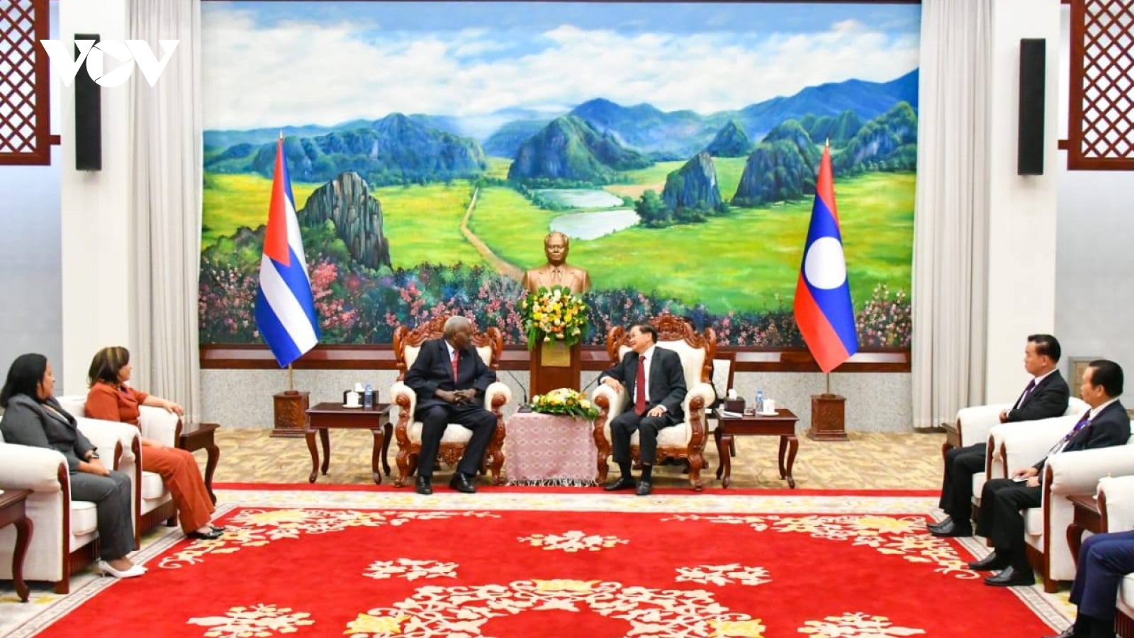 Lào - Cuba tăng cường củng cố quan hệ hữu nghị và hợp tác