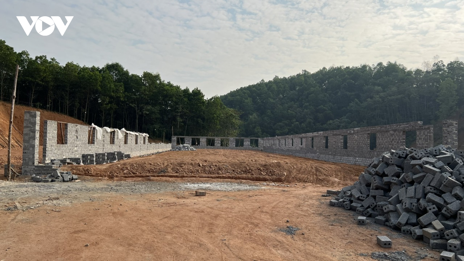 Trại lợn xây dựng không phép ở Minh Bảo (Yên Bái)