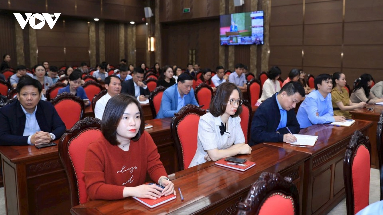 Thành ủy Hà Nội sinh hoạt chính trị chủ đề “Kỷ nguyên vươn mình của dân tộc”