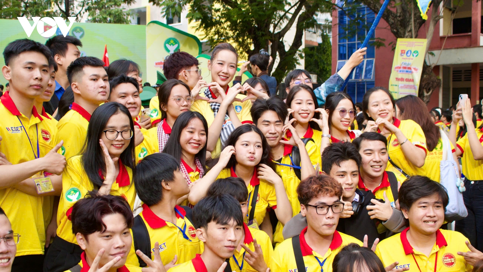 Hoa hậu Bảo Ngọc, Ngọc Châu, ca sĩ Phương Mỹ Chi tham gia Xuân tình nguyện