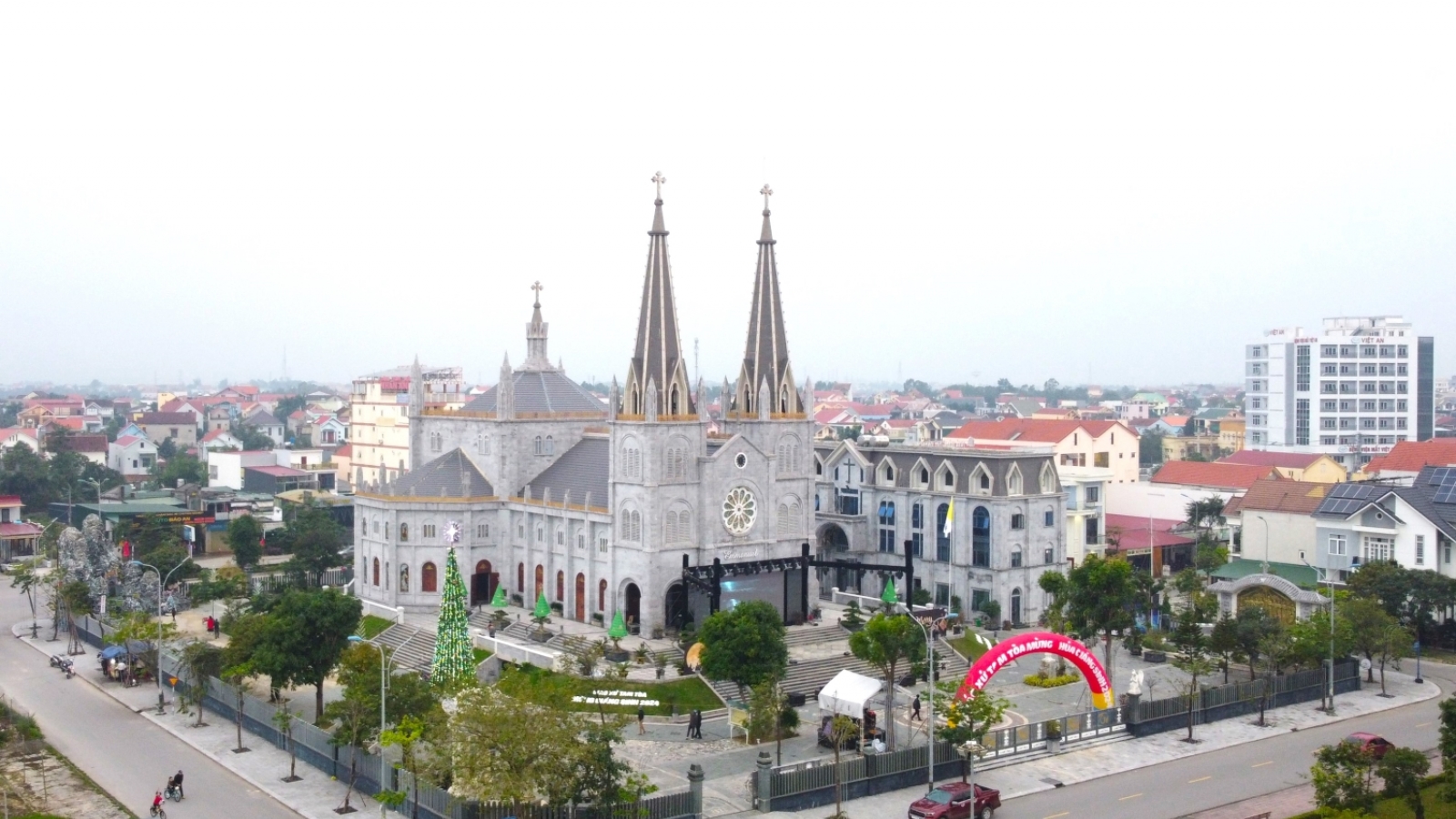 Giáng sinh của người lao động xa nhà ở Quảng Bình