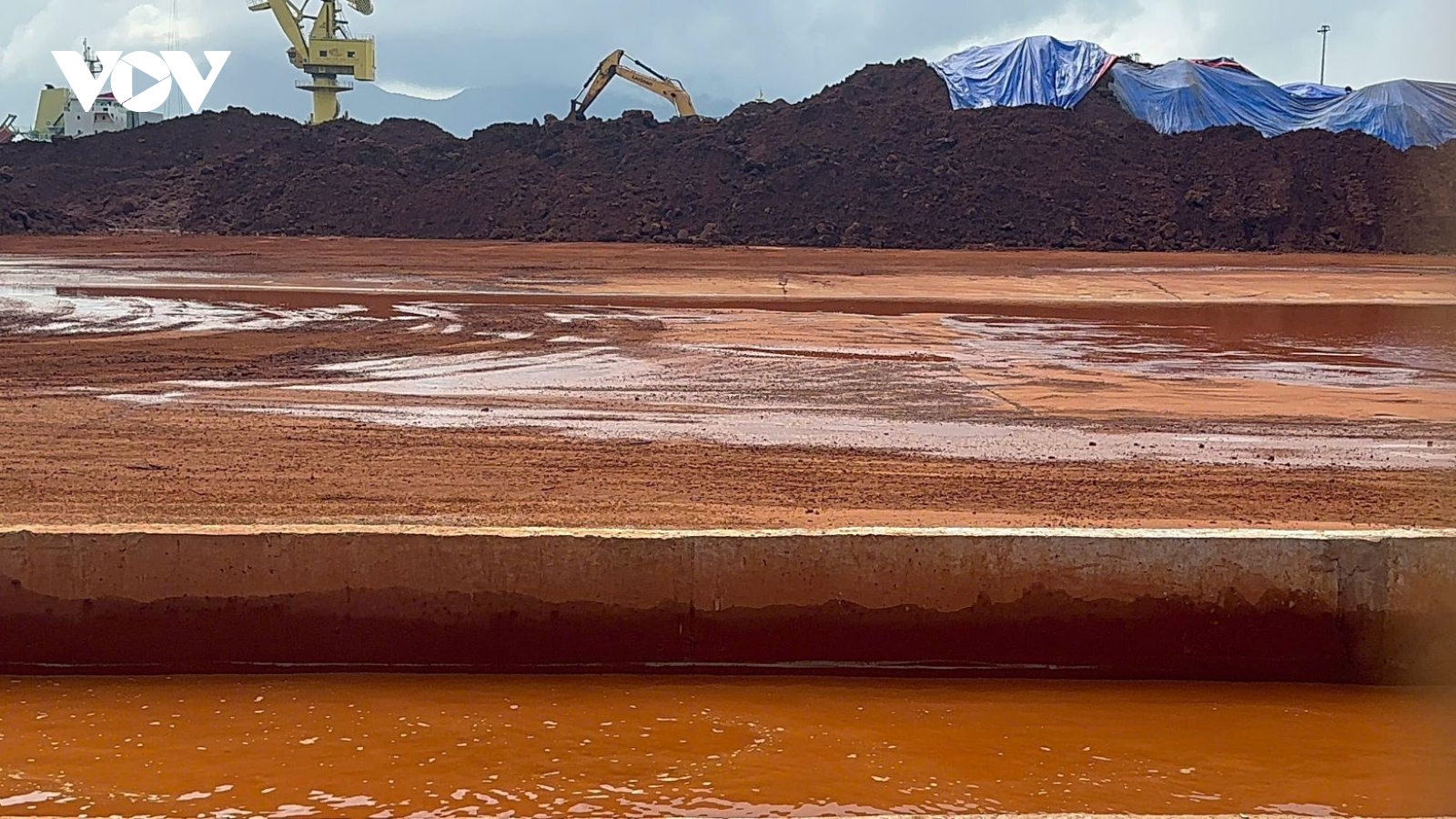 Một doanh nghiệp bị phạt 532 triệu đồng vì xả thải vượt quy chuẩn