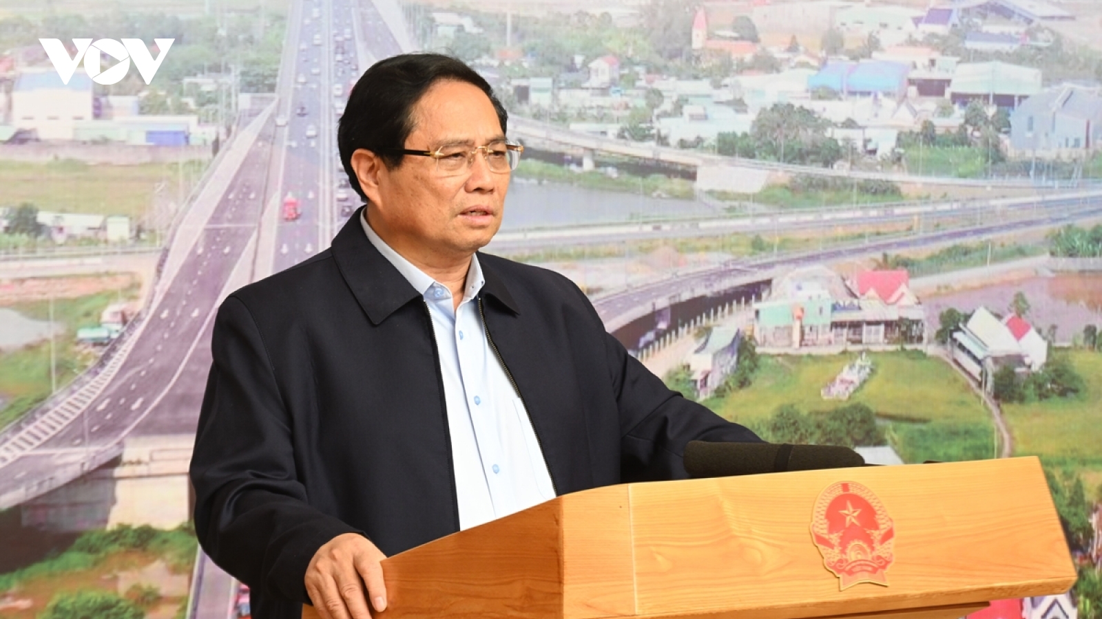 Thủ tướng: Không lấy việc đấu thầu để làm "nơi trú ẩn an toàn" cho quân xanh, quân đỏ