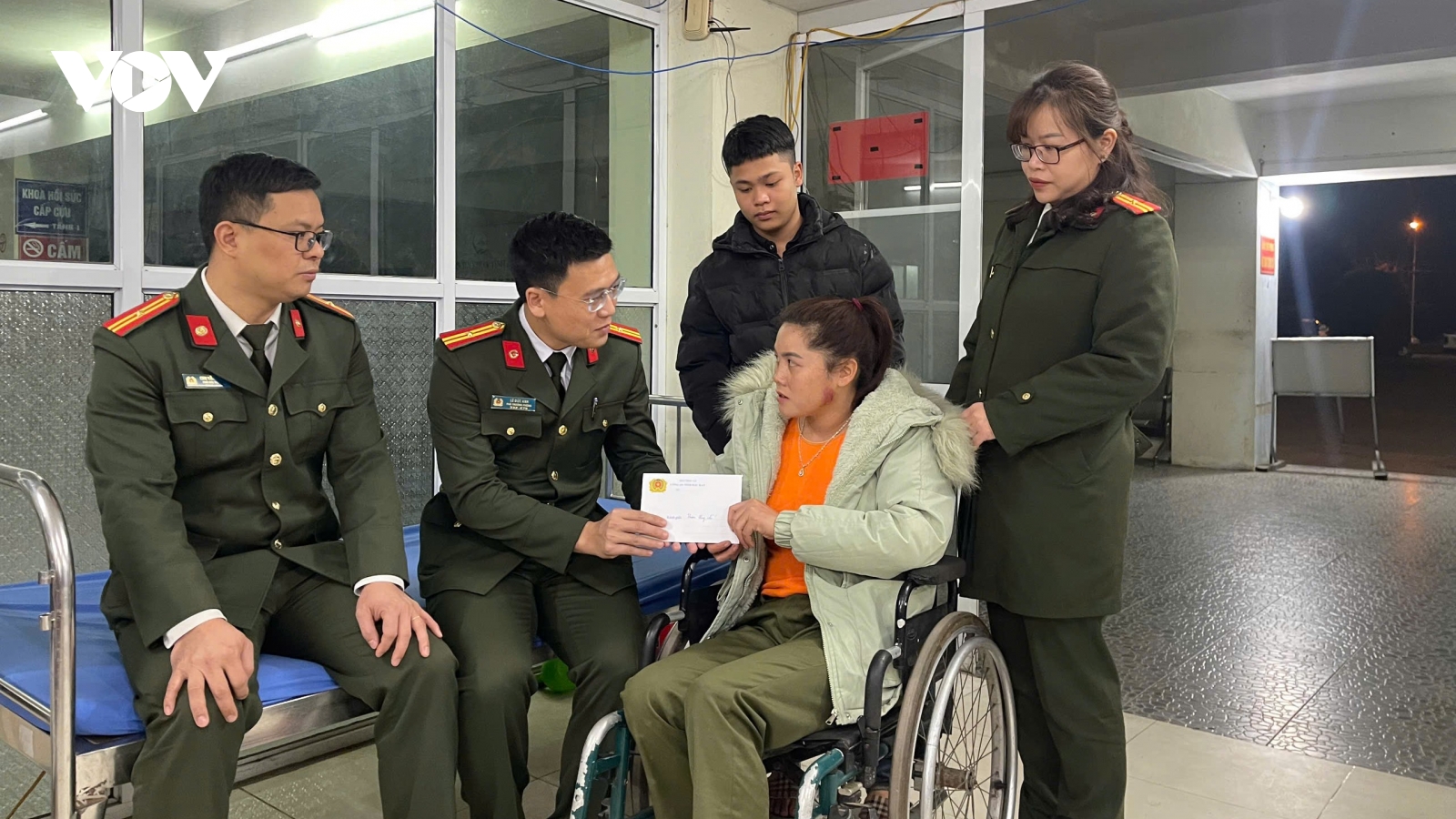 Một người ở Bắc Kạn bị thương khi tham gia chữa cháy rừng