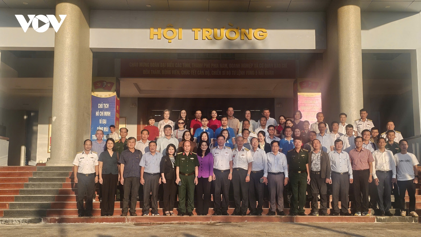 Vùng 5 hải quân thăm, chúc Tết quân dân các đảo Tây Nam