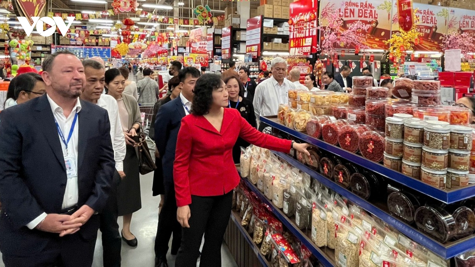 Nếu giao thông ùn tắc ngày cao điểm Tết có thể gây thiếu hàng tươi sống cục bộ